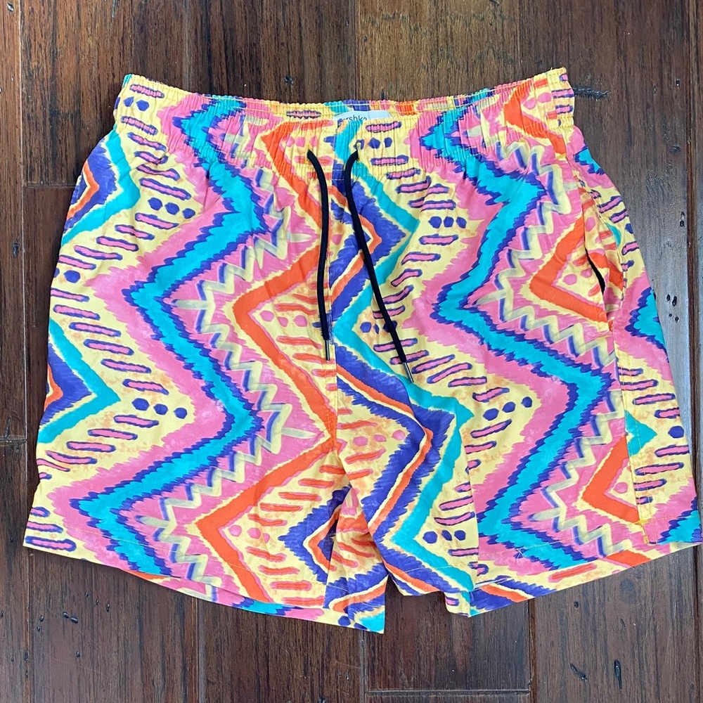 Bershka Vibrant Zigzag Athletic Shorts